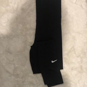 Nike Highwaisted Maternity Leggings